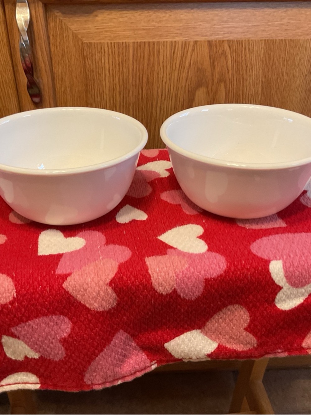 Corelle White Mixing Bowls Set of 2